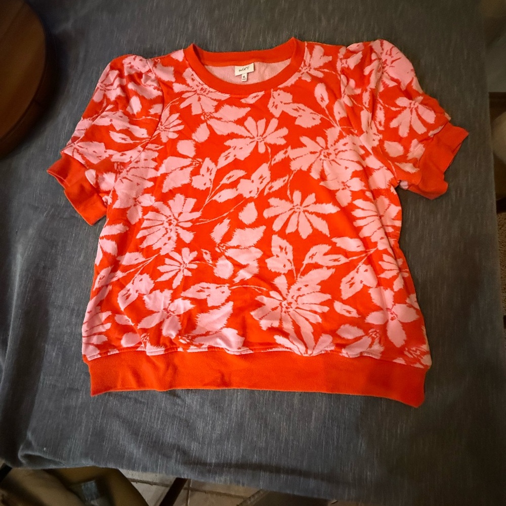 Floral Red and Pink Women's Crew Neck Sweater